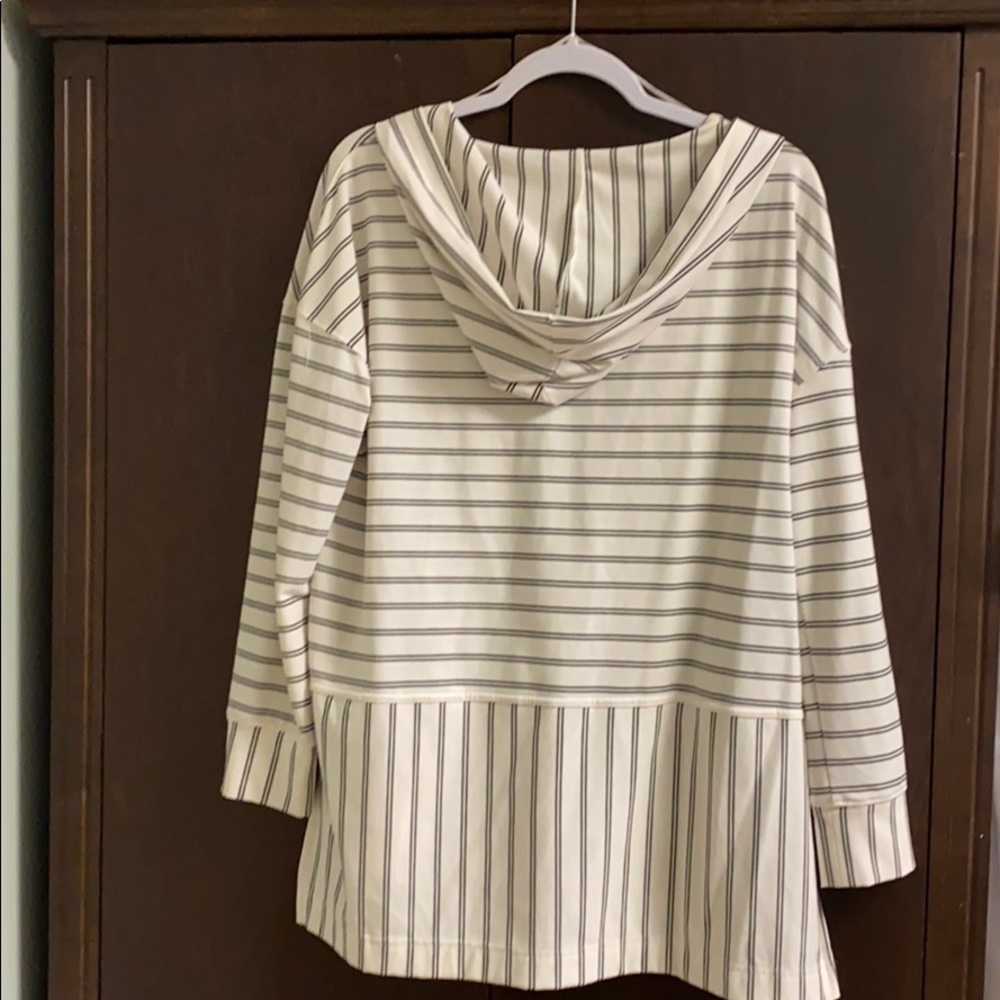 Striped pullover - Picture 2 of 2